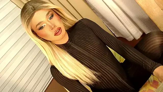 _tipsandchips from StripChat is Freechat