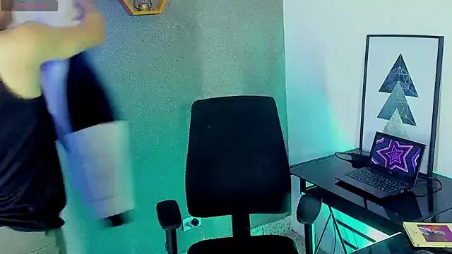 _Tommyy_777 from StripChat is Freechat