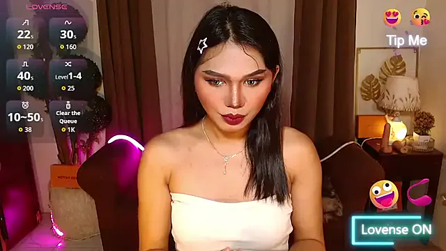 Try our streaming cams variety and talk on a personal level with our adorable girls streamers, showing off their bountiful shapes and dildos.