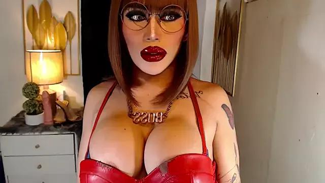 _TransMistressVictoria_ from StripChat is Freechat