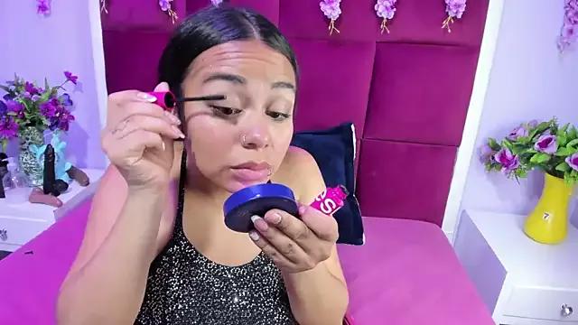 _Violeta_18 from StripChat is Freechat