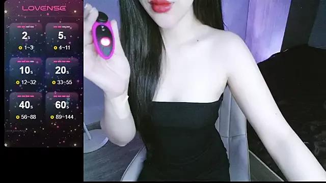 _Viviann_ from StripChat