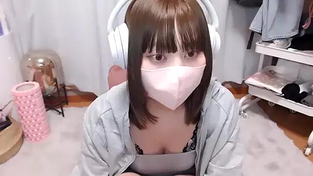 _yuuuuritan from StripChat