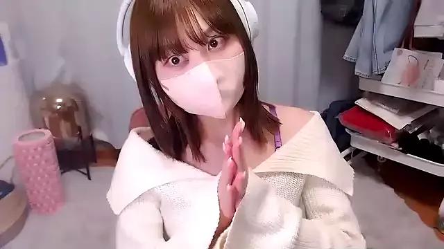 _yuuuuritan from StripChat