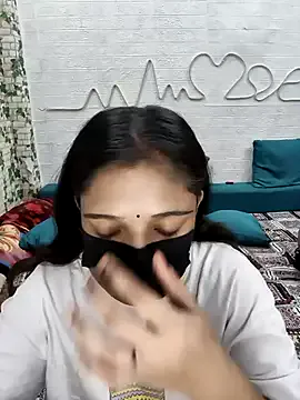 Aahanaaa on StripChat 