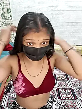 Aahanaaa on StripChat 