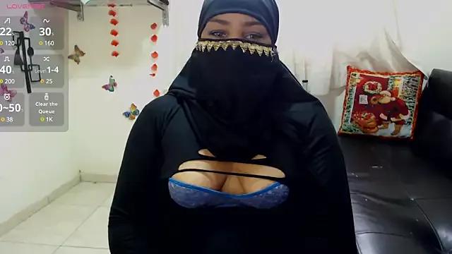 Aaliyah_brown from StripChat