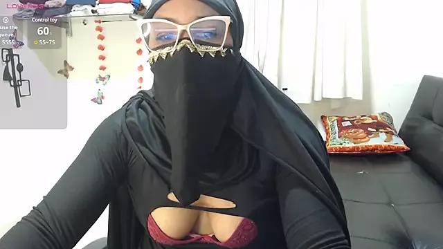 Aaliyah_brown from StripChat