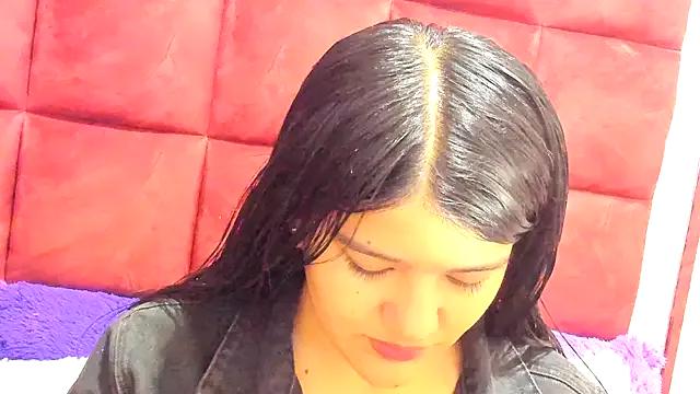 AANGELADIAZZ from StripChat is Freechat