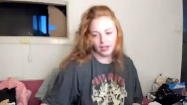 aaprill from StripChat