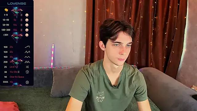 Aaron_Boom from StripChat