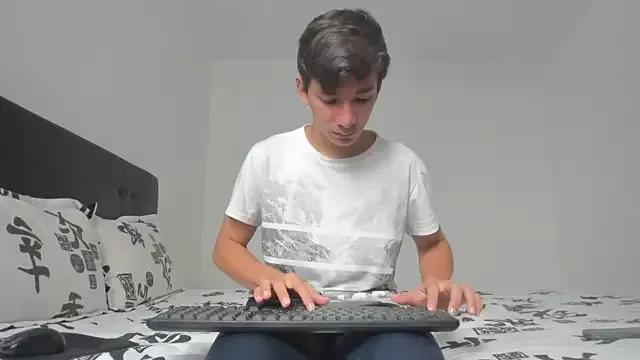 aaron_franco1_ from StripChat