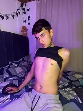AaronBrown7 from StripChat