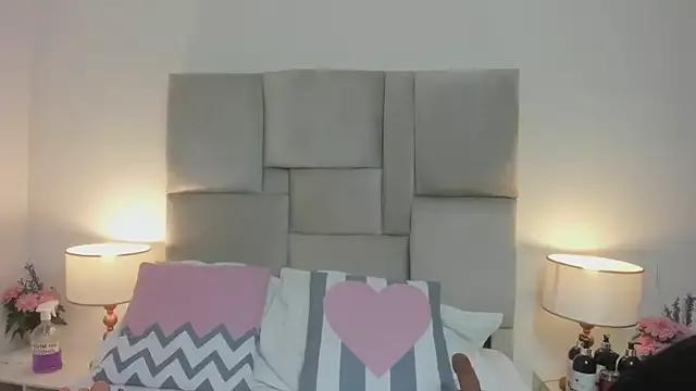 Try our streaming cams variety and talk on a personal level with our adorable girls streamers, showing off their bountiful shapes and dildos.