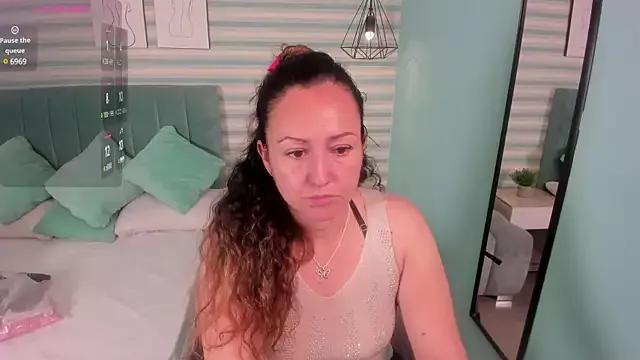 Try our streaming cams variety and talk on a personal level with our adorable girls streamers, showing off their bountiful shapes and dildos.