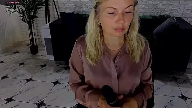 Try our streaming cams variety and talk on a personal level with our adorable girls streamers, showing off their bountiful shapes and dildos.