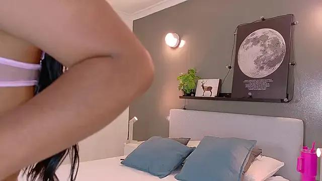 Try our streaming cams variety and talk on a personal level with our adorable girls streamers, showing off their bountiful shapes and dildos.