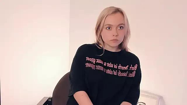 AccaCroyle from StripChat