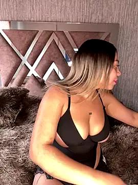 Ada_Pink from StripChat
