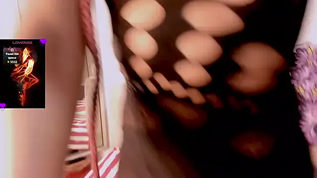 AdairaWealth on StripChat 