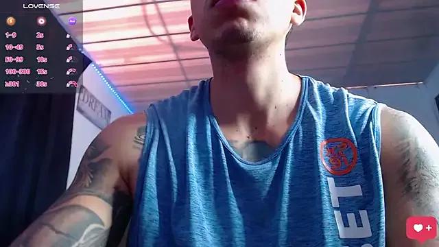 Adam_Hudsond from StripChat is Freechat