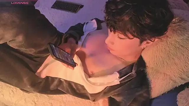 AdamDayt from StripChat