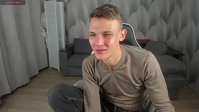 AdamGold01 from StripChat is Freechat