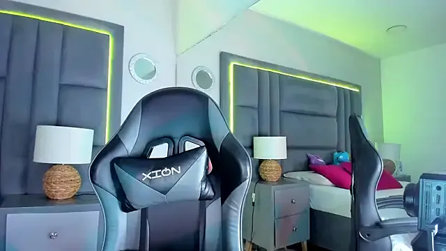 AdaraaMuller from StripChat is Freechat