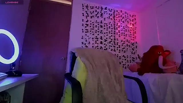 Adararose1 from StripChat