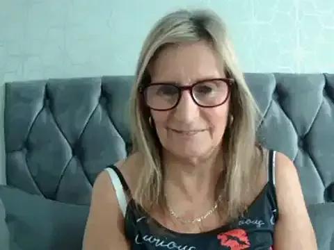 Additive_Mature_Linda from StripChat