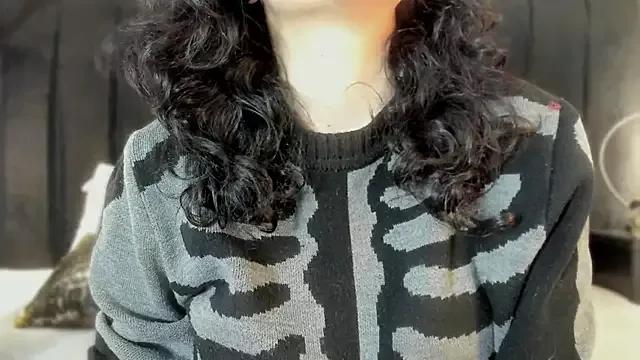 Adeelinee from StripChat