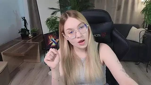 Adel_wild_flower from StripChat is Freechat