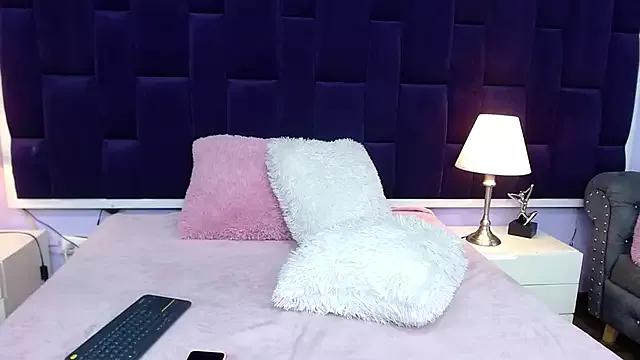 adhara_rodriguezz from StripChat