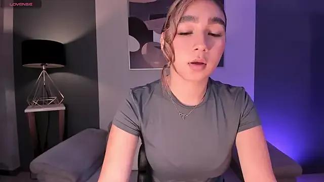 Try our streaming cams variety and talk on a personal level with our adorable girls streamers, showing off their bountiful shapes and dildos.