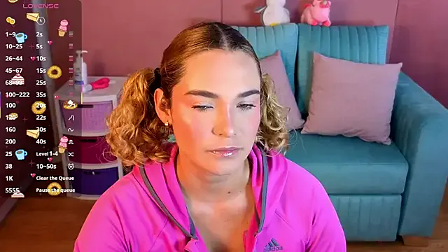 AdharaWo on StripChat 