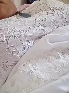 Adrianaluzdavida from StripChat is Freechat