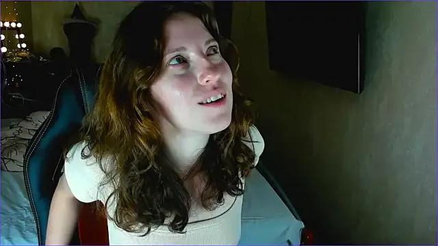 Agata_in_Wonderland from StripChat is Freechat