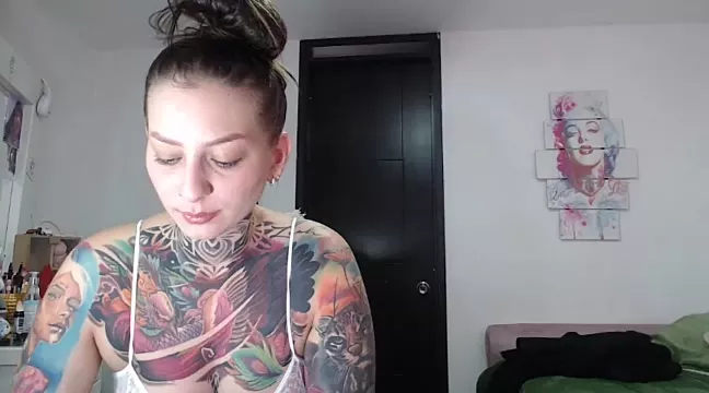 agatha_ink3 on StripChat 
