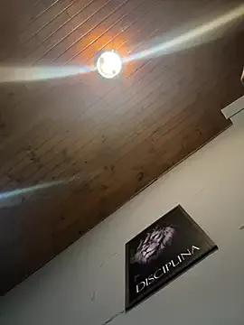 Agatha_loira from StripChat