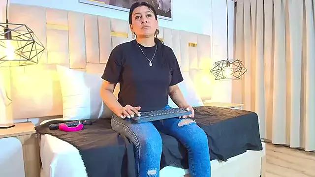 Agatha_Manson from StripChat
