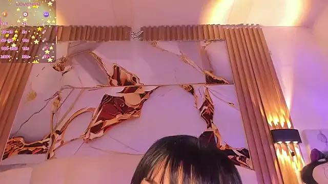 AgathaAtenea from StripChat