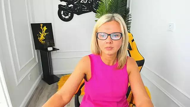 AgathaKlouin from StripChat