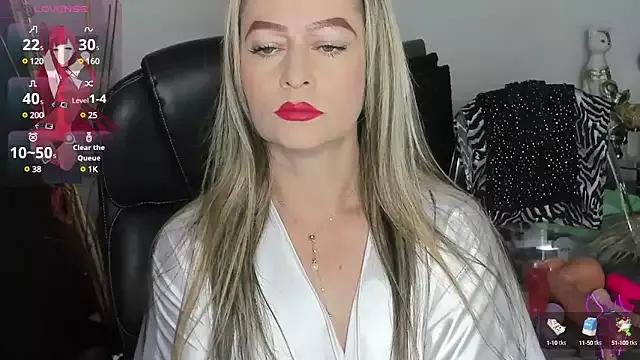 AgathaLombardi from StripChat