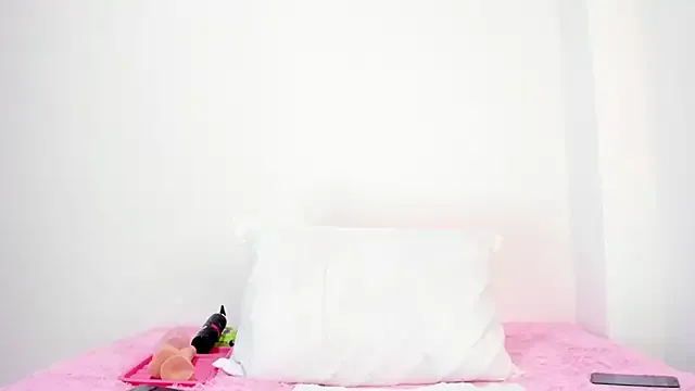 AgathaPember from StripChat is Freechat