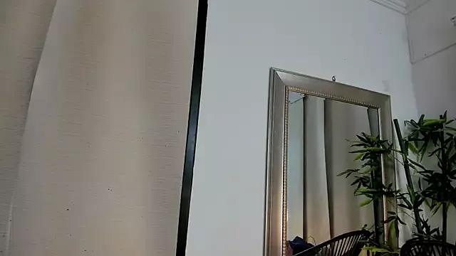 aida_guevara from StripChat is Freechat