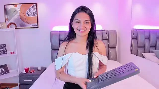 AidaJones from StripChat is Freechat