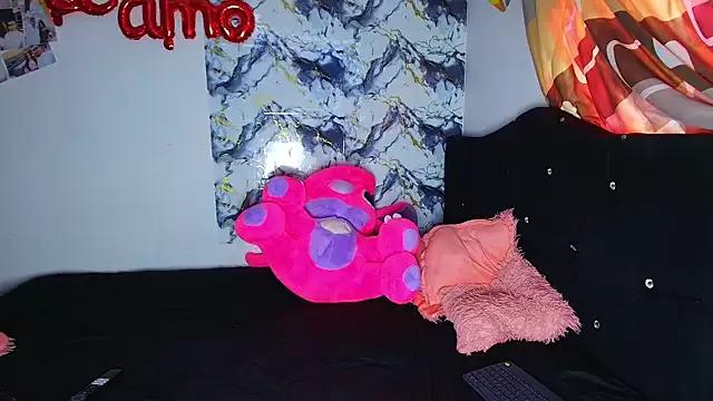 aila_love on StripChat