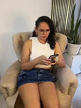 Ailanalux from StripChat is Freechat