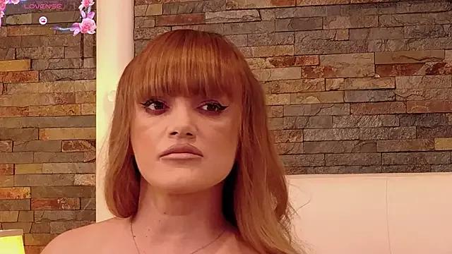 AileenRosss from StripChat is Freechat