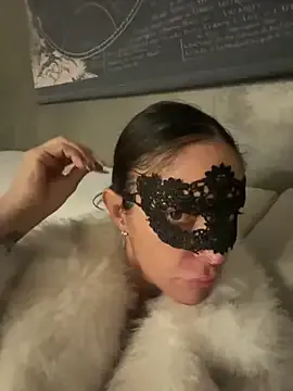 Ainaht from StripChat